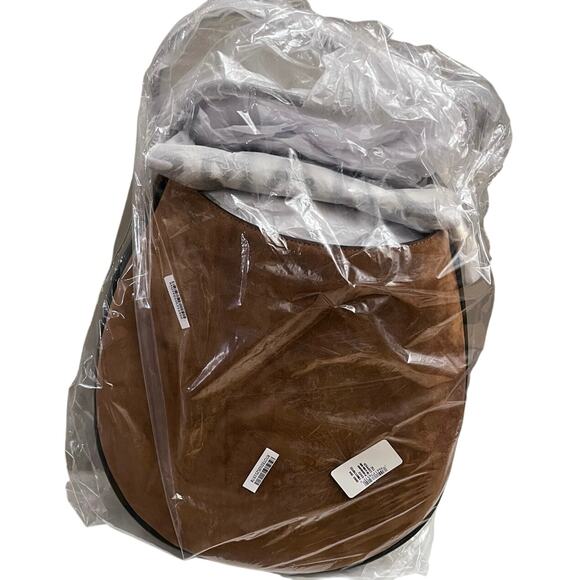 Marc Jacobs

Large Suede Hobo Bag - Picture 3 of 13